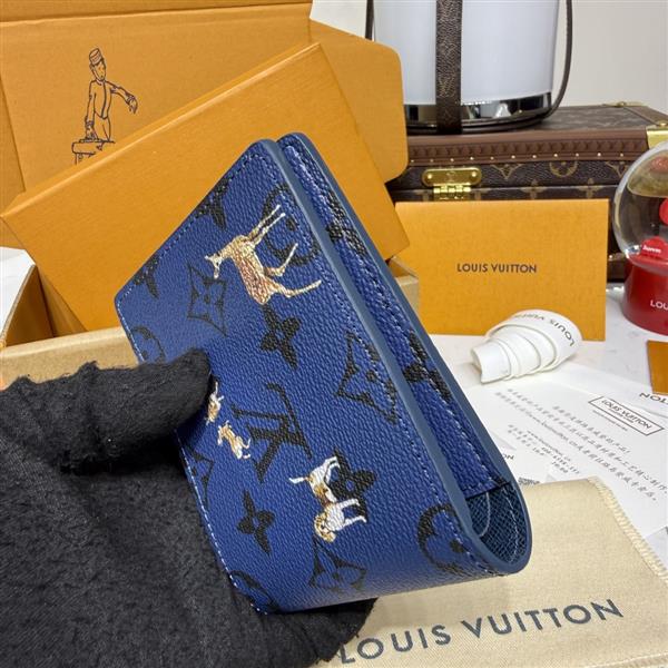 2026122105441363 270